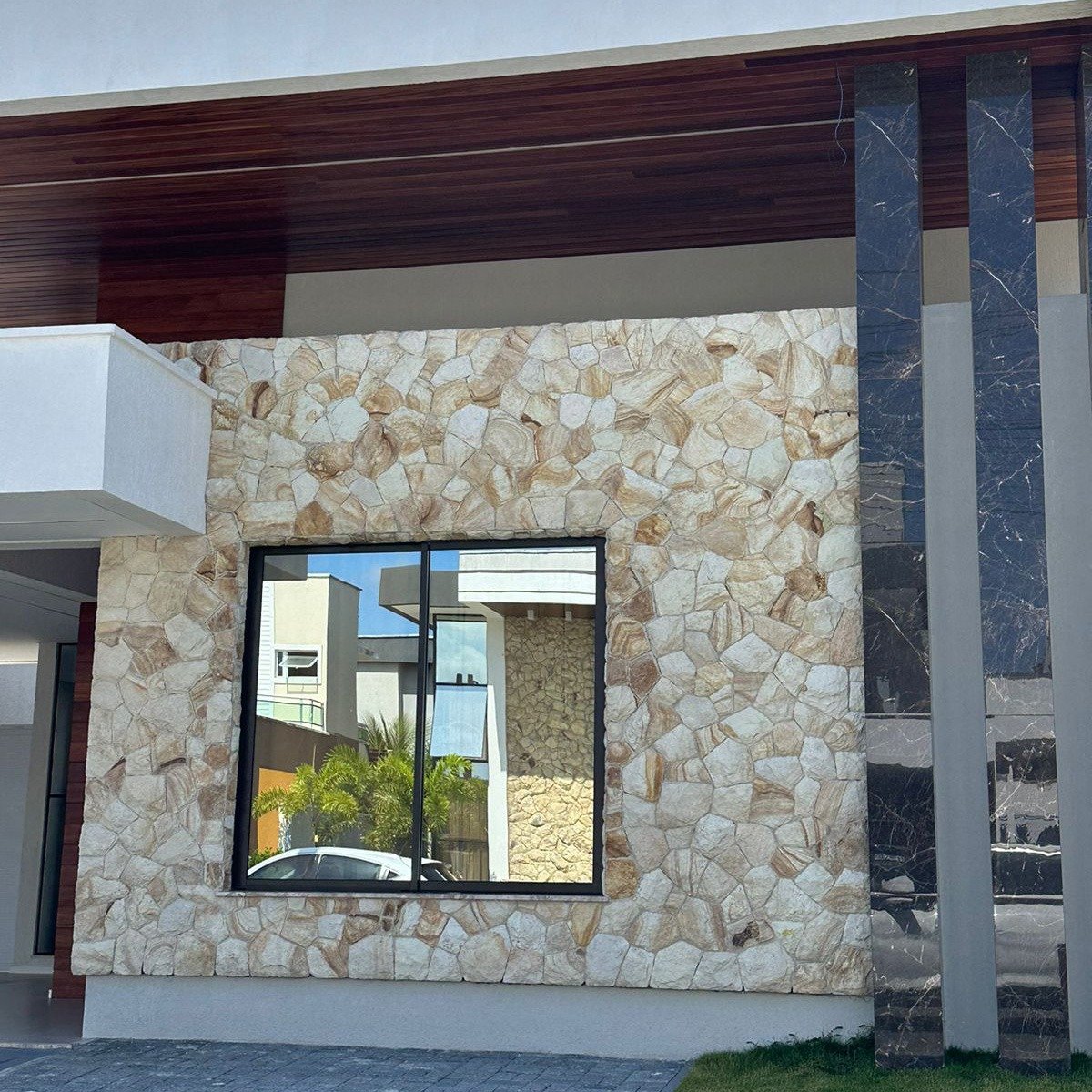 WhatsApp Image 2024-10-22 at 17.16.12 (1)